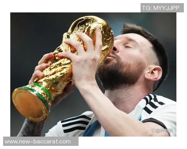 恩里克祝贺梅西布斯克茨阿尔巴夺冠并赞扬他们的辉煌成就 恩里克祝贺梅西布斯克茨阿尔巴夺冠并赞扬他们的辉煌成就